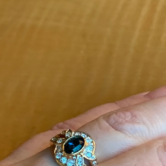 Ring - Picture 8 of 9